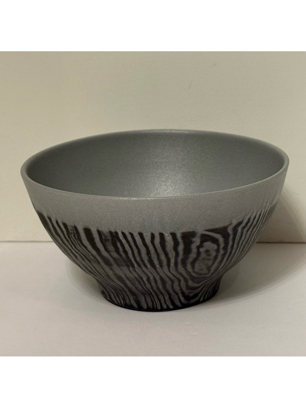 REVOL FRANCE BOWL PORCELAIN GRAY BLACK TEXTURED DESIGN HOME DINNERWARE DINING